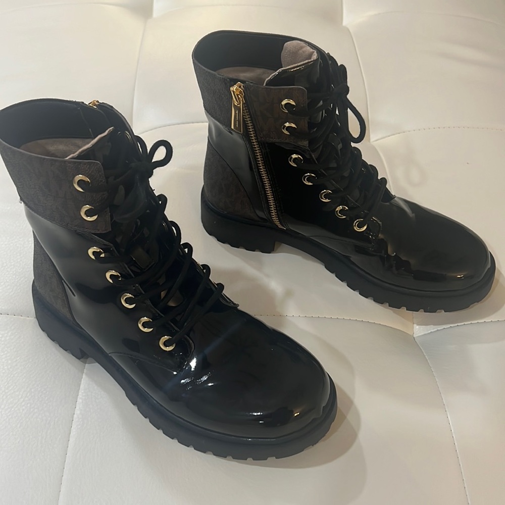 Michael kors boots